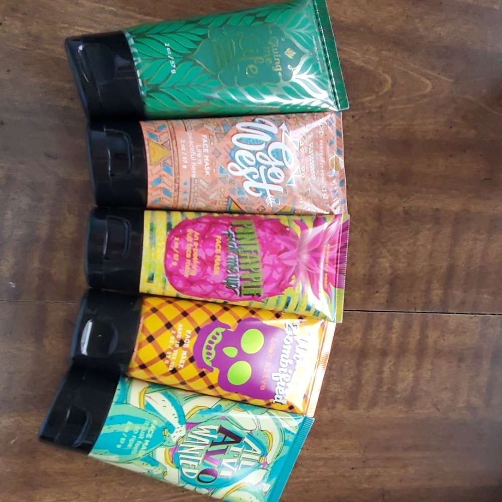 Perfectly Posh face masks bundle